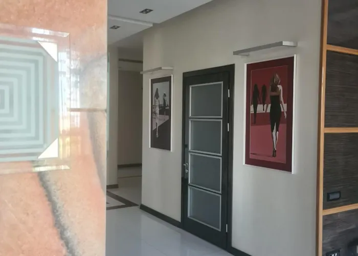 Business Arkadia Apartment